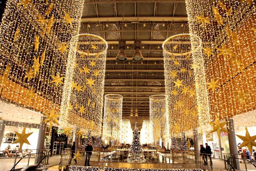 Новогоднее освещение для торговых центров и магазинов
