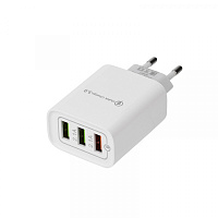  Сетевое зарядное устройство 3 x USB, 5V, 3 А + 1 А + 1 А, белое REXANT